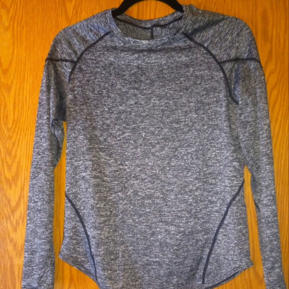 Long sleeve work out top